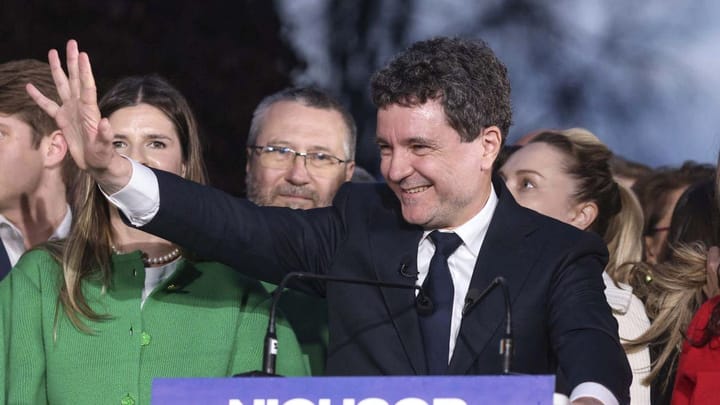 Nicușor Dan este Președintele României: CCR a respins cererea lui George Simion, privind anularea alegerilor prezidențiale