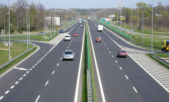 Accelerare în infrastructură: Guvernul dă undă verde exproprierilor și actualizează tarifele rutiere